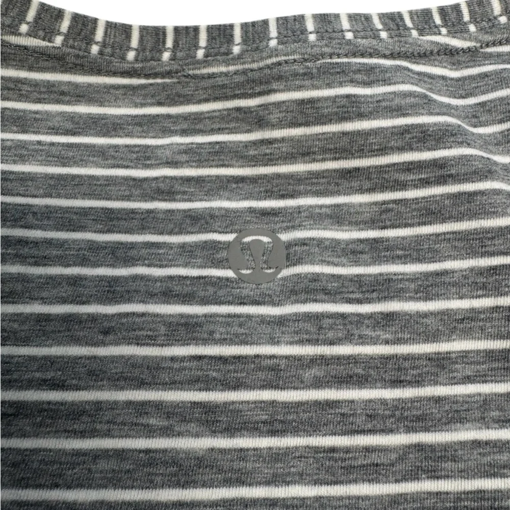 Lululemon Love Crew Short Sleeve Gray/White Stripe Size 2